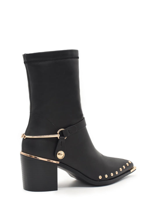 Black Campero ankle boots with studs on the upper