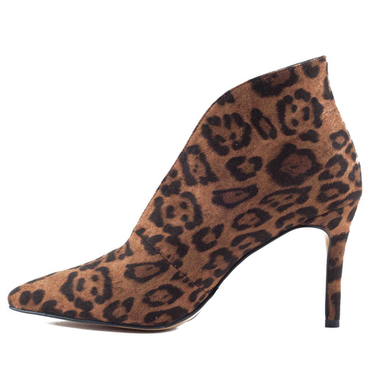 Zapato abotinado estampado de leopardo